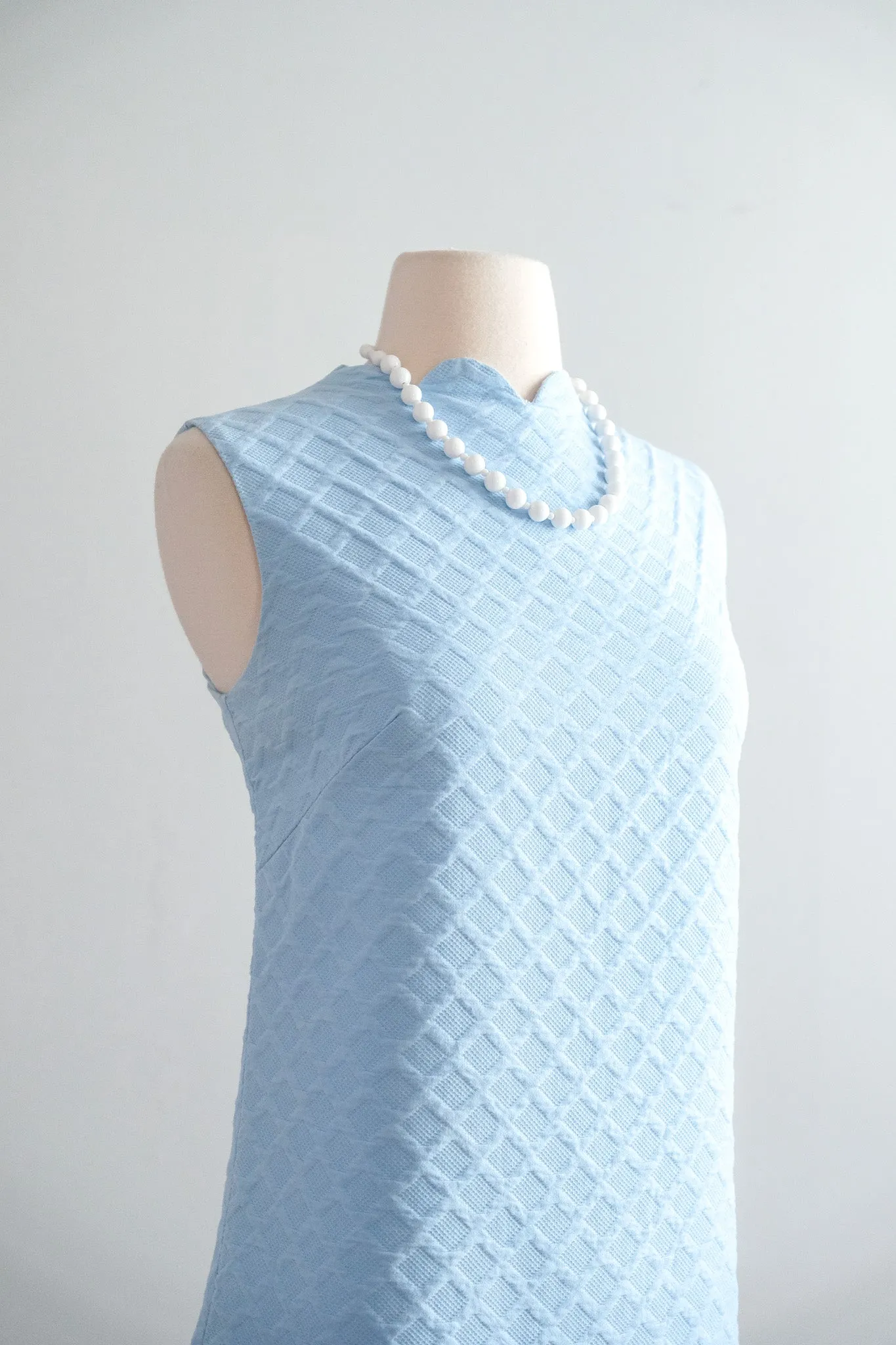 Cutest 1960's Baby Blue Scalloped Shift Dress / Sz M