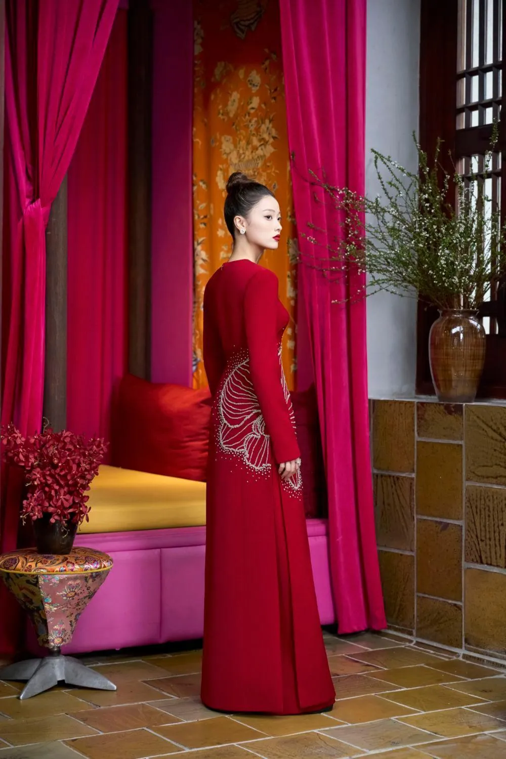 Heritg Sheath Long Sleeved Velvet Satin Floor Length Ao Dai