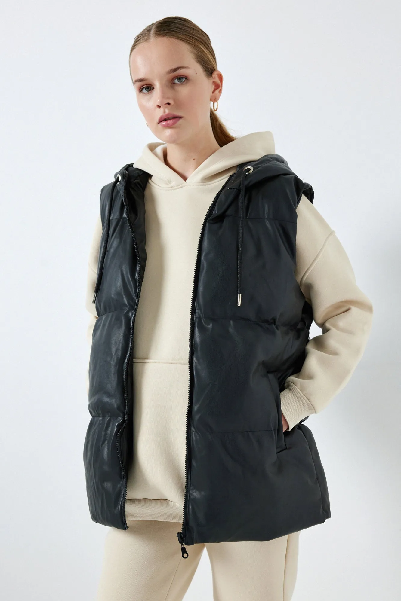 HOODED PUFFER LEATHER VEST