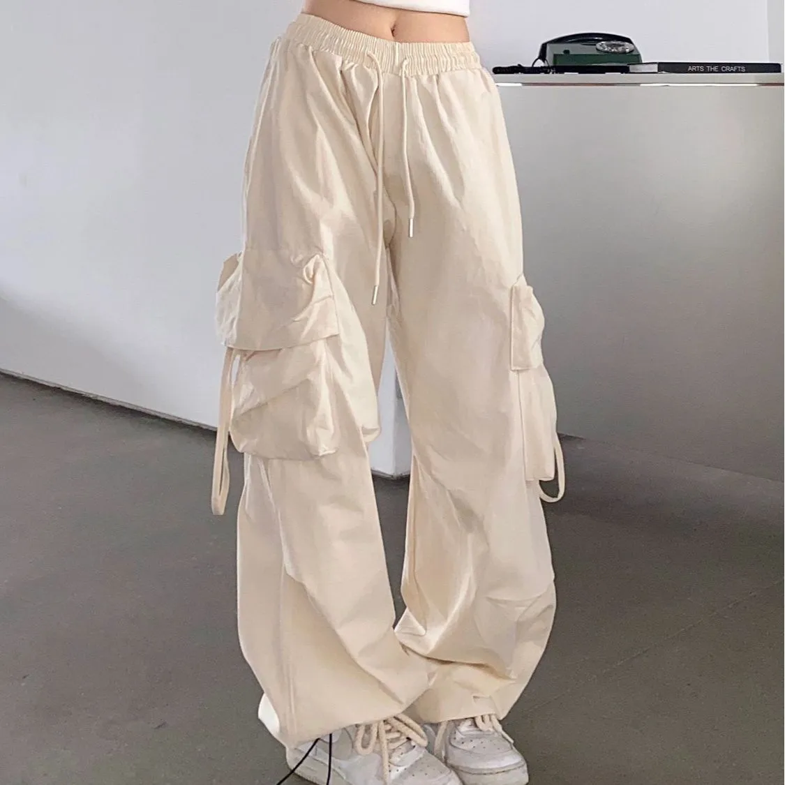 Toleet outfit ideas for school Fall street style Retro Straight Wide-Leg Pants Large Pocket Hip Hop Street Casual Pants White