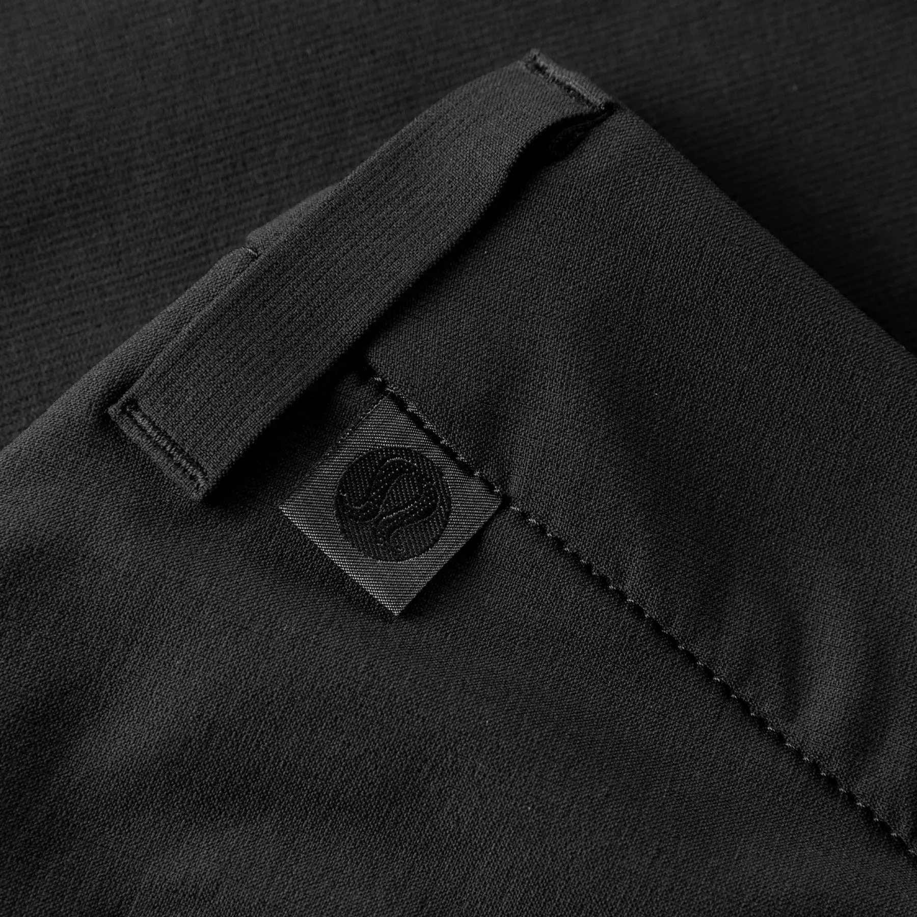 x TRENDYGOLF Commission Pant Slim 32" Warpstreme Black - AW23